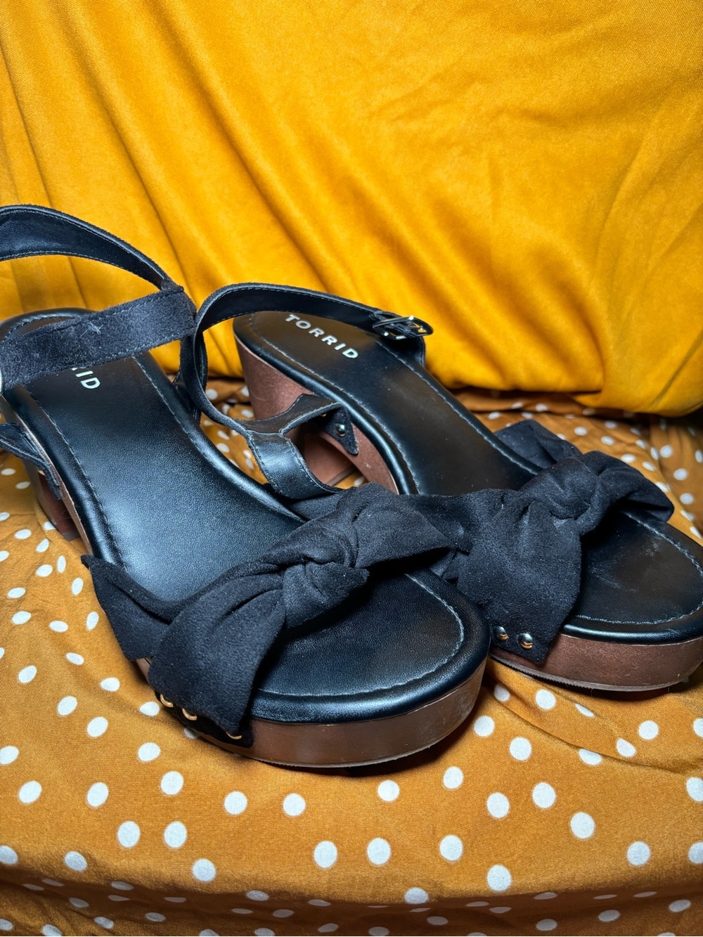 Torrid Size 8.5WW Black Knotted Platform Sandals